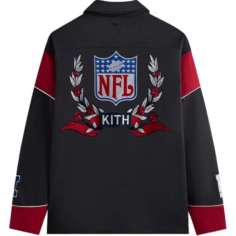 Lookbook KITH x NFL FW24 레트로 레터링 카라 재킷 나이트 레드. KHM010684-413