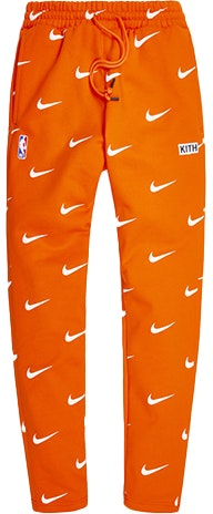 kith-x-nike-nyc-knicks-unisex-orange-track-pants-cz-1792-820