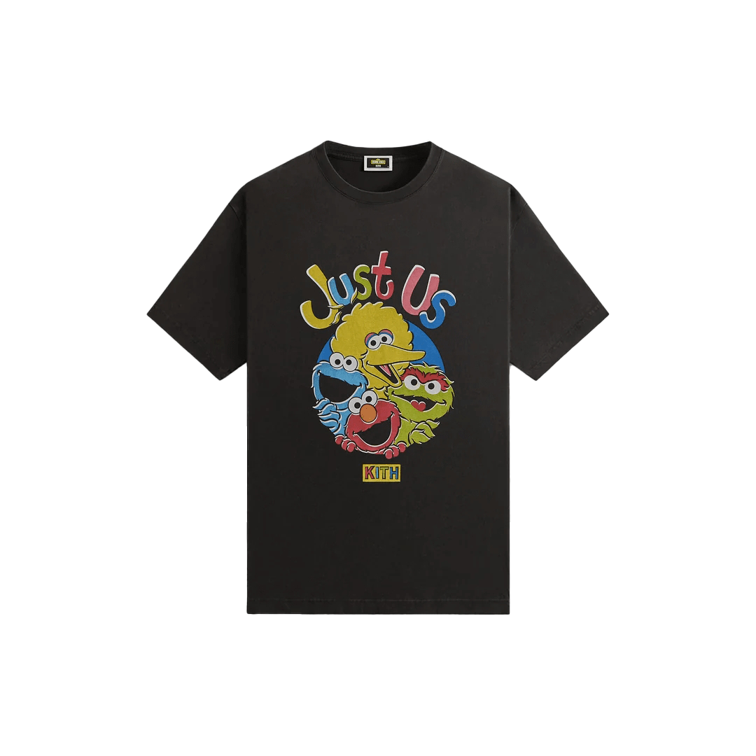 KITH x Sesame Street FW24 Vintage Black Oversized Tee -  Casual Style KHM033088-001