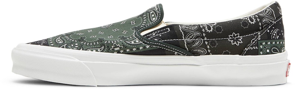 키쓰 x 반스 볼트 OG 클래식 슬립온 LX '반다나 - 스카라브' VN0A45JK6CF Lookbook 키쓰 x 반스 볼트 OG 클래식 슬립온 LX '반다나 - 스카라브' VN0A45JK6CF