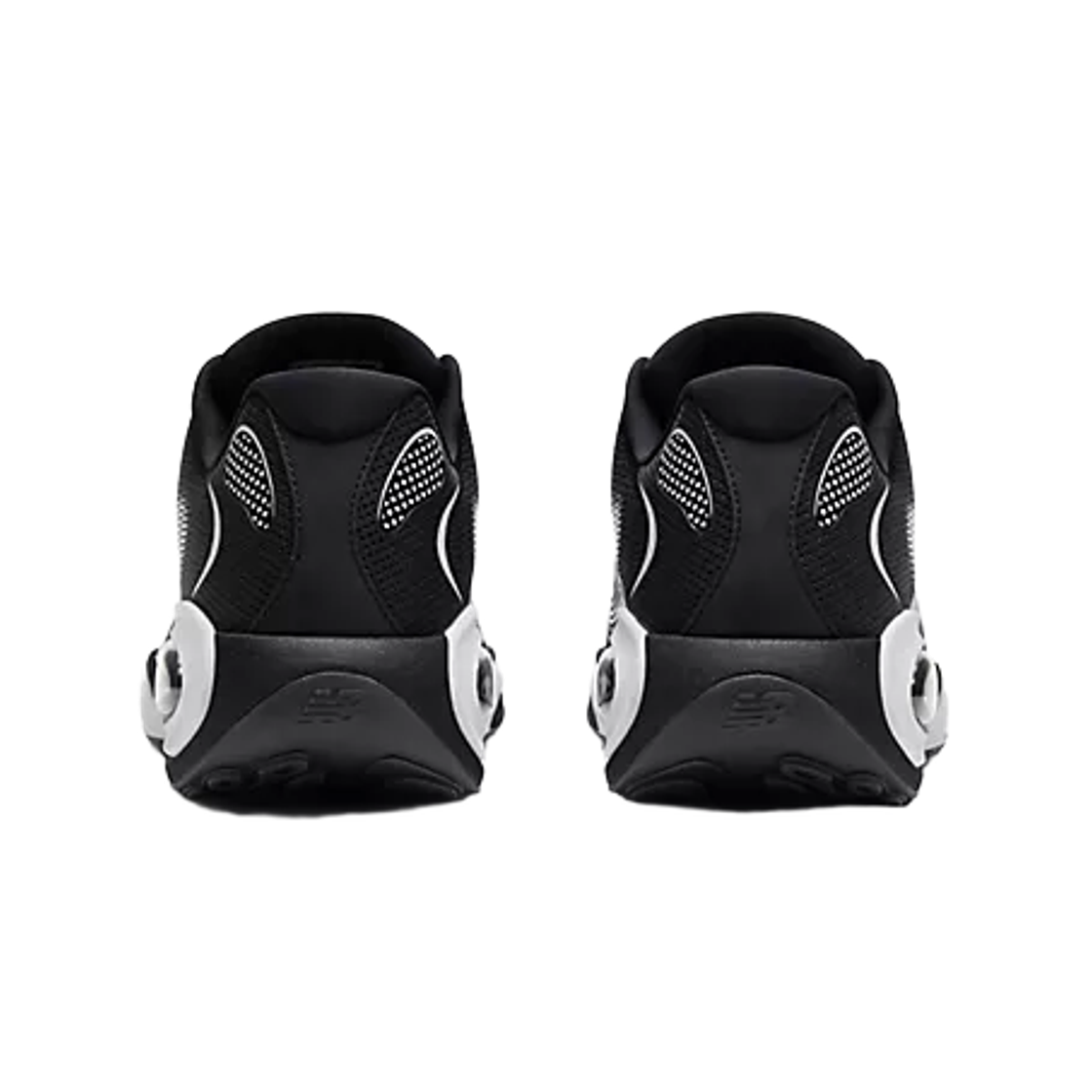 Lookbook Klutch Athletics x New Balance AC Runner ''Hitam Putih'' MACR17T2