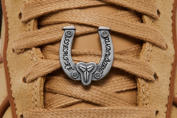 科比布莱恩特 x Nike Air Force 1 Low ''米黄色'' IM0582-700 1