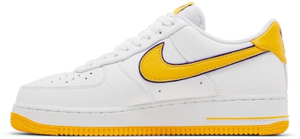 코비 x 나이키 에어포스 1 로우 '옐로우' FZ1151-100 Lookbook 코비 x 나이키 에어포스 1 로우 '옐로우' FZ1151-100