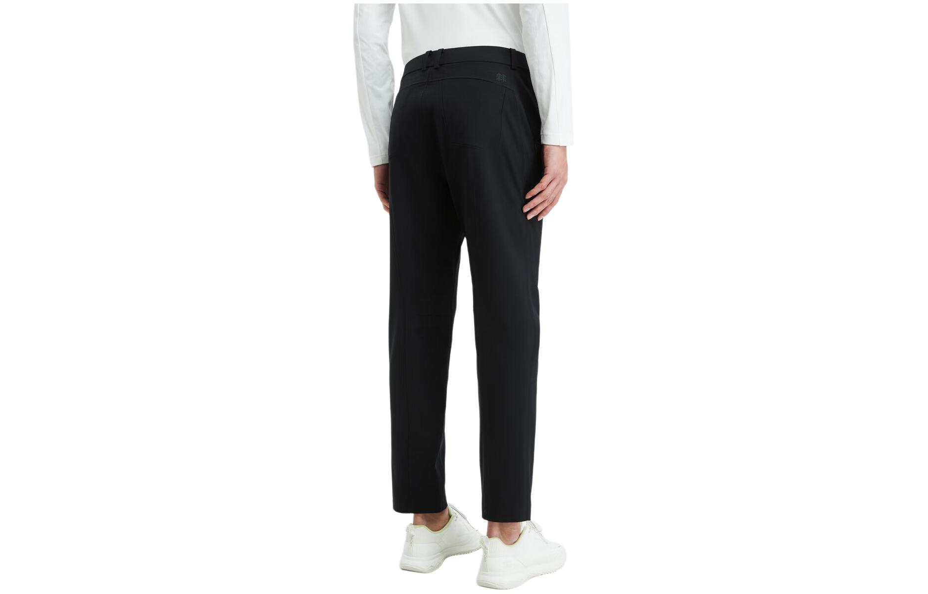 Lookbook KOLON SPORT Seluar Hitam Kasual Mid-Waist Straight dengan Zip LHLP4MT505