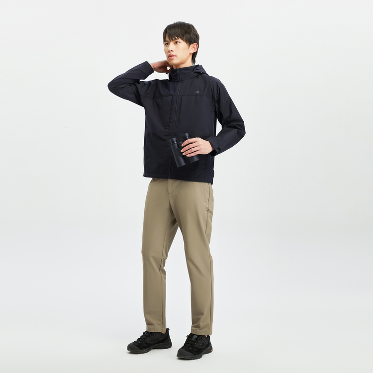 Sizing Kolon Sport 防風透氣軟殼外套登山款式。 LHWJ4MNK23