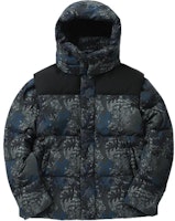 KOLON SPORT Hooded Oversized Thick Down Jacket in Dark Khaki. TLJDW23615 KOLON SPORT Hooded Oversized Thick Down Jacket in Dark Khaki. TLJDW23615