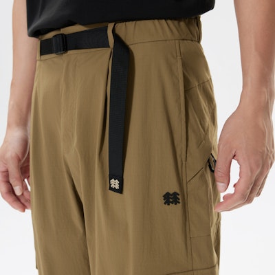 Kolon Sport Seluar Kargo Utiliti Kalis Air Unisex untuk Aktiviti Luar dan Camping. LULP4AT5202024 5