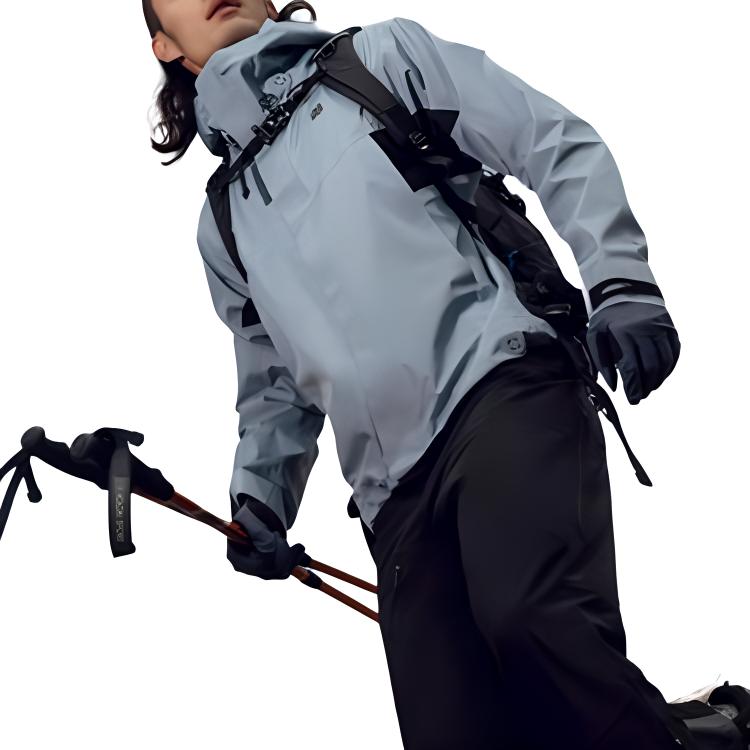 Shop KOLON SPORT GAIA PRO 淺藍色防水連帽登山外套 LHGJ4AN219-LB