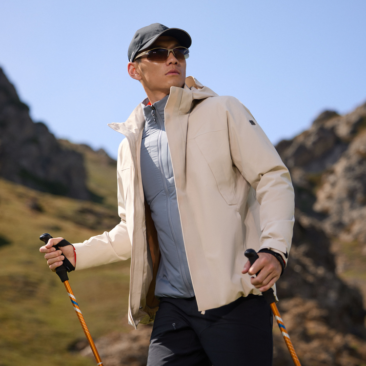 Purchase 코오롱스포츠 방수 방풍 로고 디자인 초경량 하이킹 자켓 LHJK4WNT15