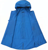 Shop KOLON SPORT 輕量連帽印花修身外套 藍色 TLJJX24715