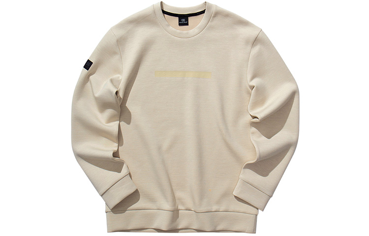 KOLON SPORT Travel Crewneck Sweatshirt with Heat-Printed Design LHMT2ST501