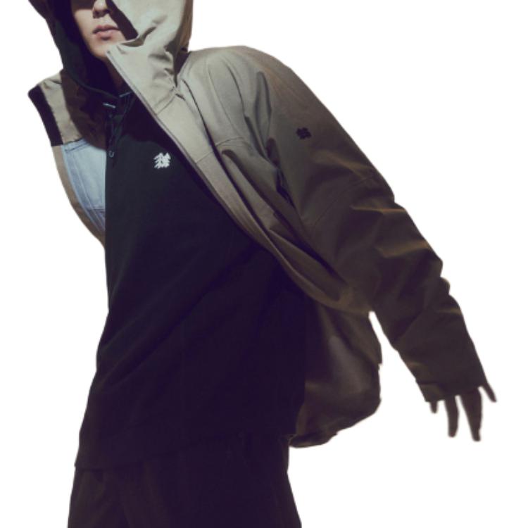 Shop KOLON SPORT Unisex Jaket Windbreaker Coklat Muda Bertopi dengan Zip. TLJGX24491BEI