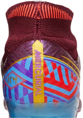 킬리안 음바페 x 나이키 줌 머큐리얼 슈퍼플라이 9 엘리트 FG '다크 비트루트' DO9342-694 Sizing 킬리안 음바페 x 나이키 줌 머큐리얼 슈퍼플라이 9 엘리트 FG '다크 비트루트' DO9342-694