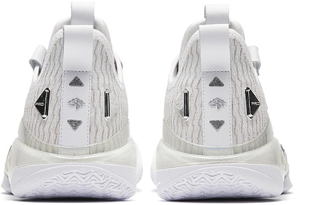 カイリー・アービング × アンタ ショックウェーブ 5 Pro "Smriti" 112331111-1 Purchase カイリー・アービング × アンタ ショックウェーブ 5 Pro "Smriti" 112331111-1