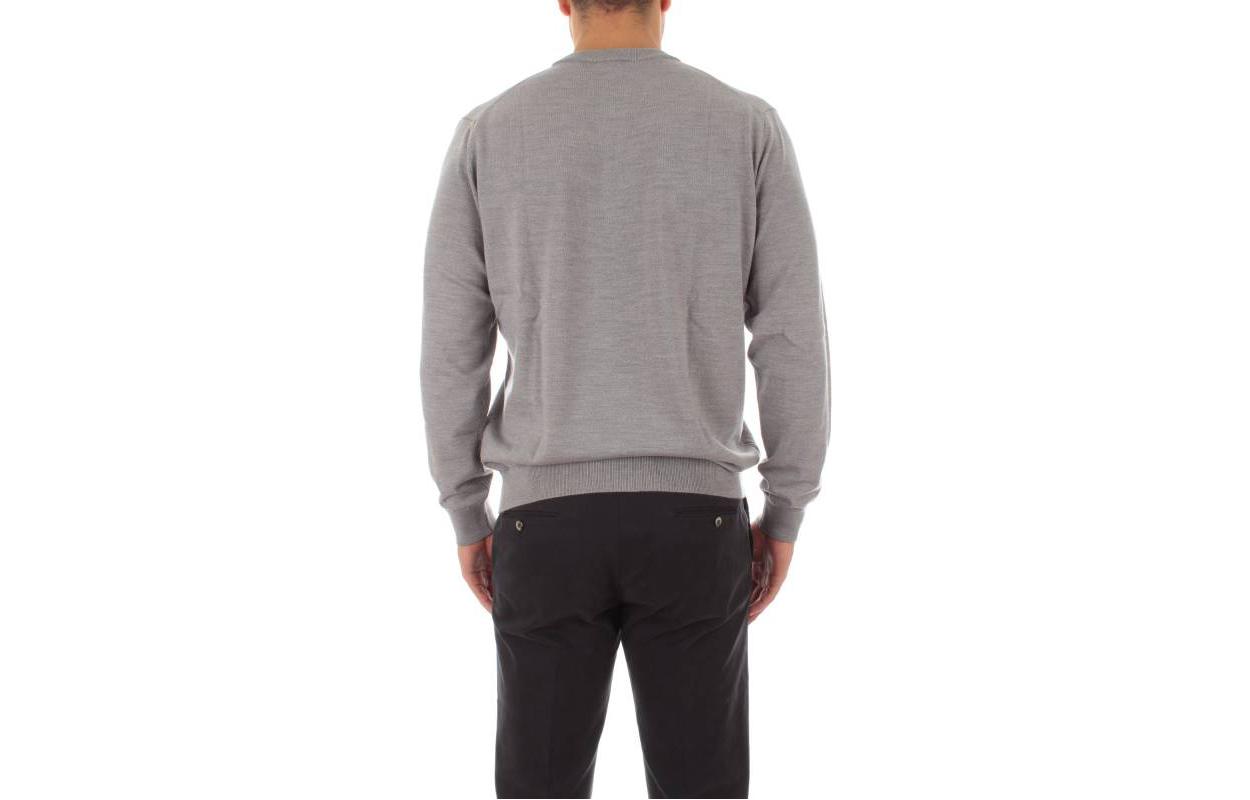 Lookbook LACOSTE FW22  Grey Crewneck Sweater with Solid Color and Logo Embroidery AH1969-YRD