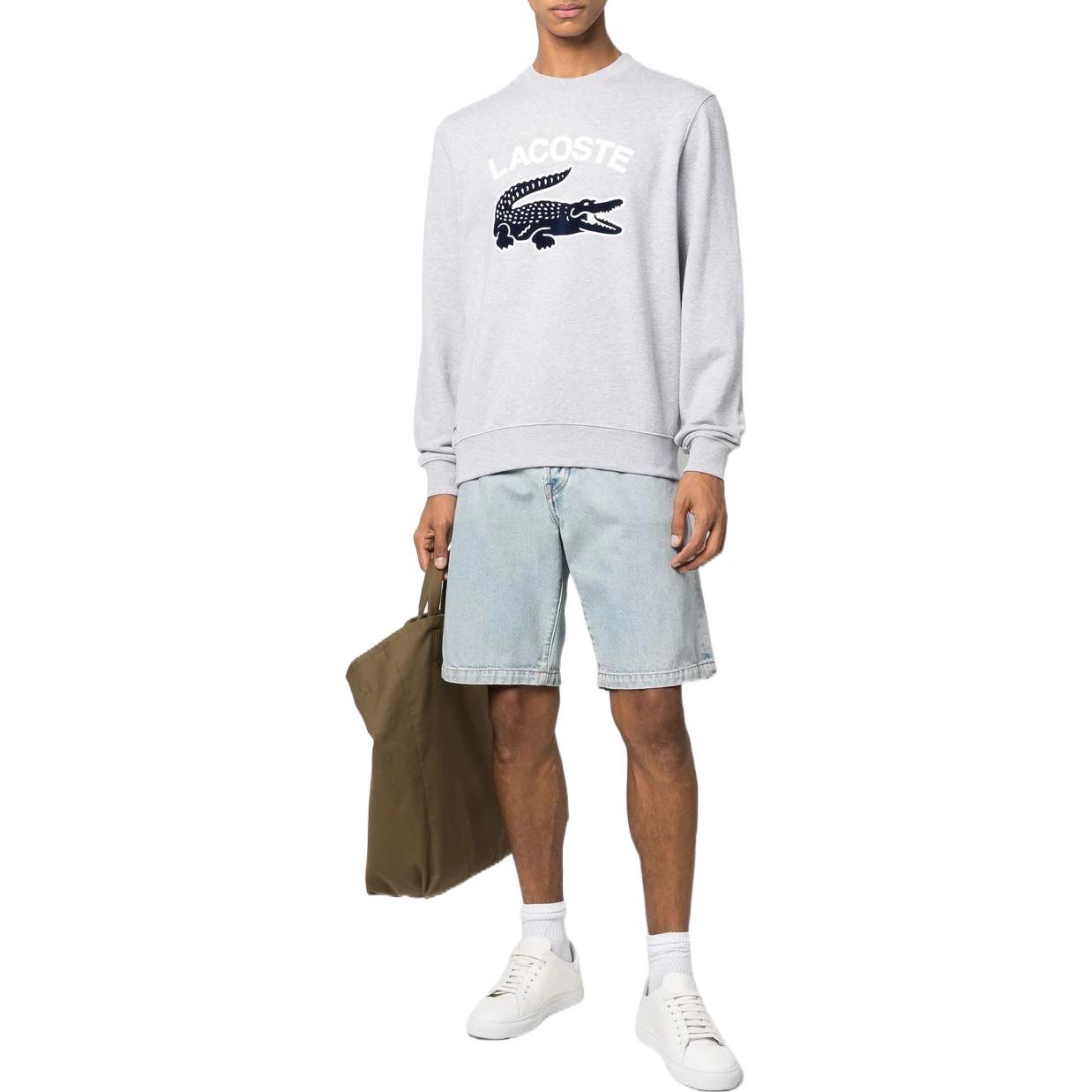 Lookbook Lacoste FW22 Grey Crewneck Sweatshirt with Logo Print Design SH9689CCA