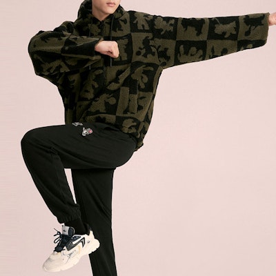 LACOSTE SS23 兔年限定卡通雙面連帽外套 黑色 男女同款 BH7372-V1I Shop LACOSTE SS23 兔年限定卡通雙面連帽外套 黑色 男女同款 BH7372-V1I