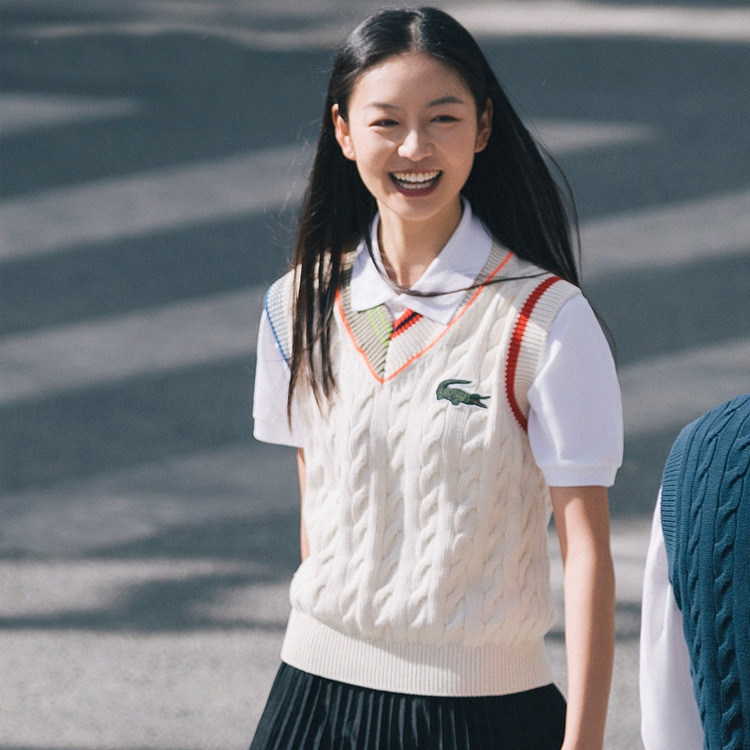 Lookbook LACOSTE Unisex White Polo Shirt with Logo Print Casual Style. PH1424-137923