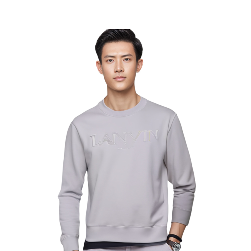 Lookbook Lanvin Crewneck Sweatshirt Putih Dengan Bordir Huruf di Depan. RMSS0001-J210P23-01