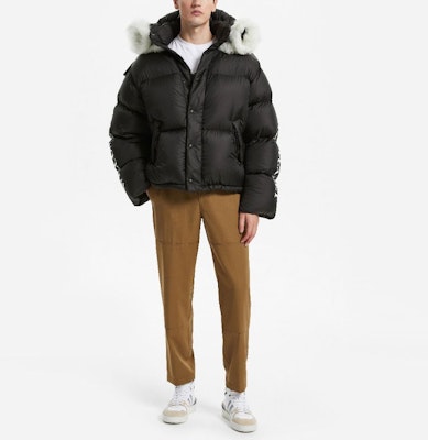 Lanvin Jaket Musim Dingin Hitam Hoodie Puffer dengan Desain Huruf. RM-OU0112-O001-H21S1 Lookbook Lanvin Jaket Musim Dingin Hitam Hoodie Puffer dengan Desain Huruf. RM-OU0112-O001-H21S1