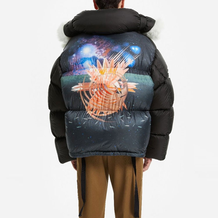 Shop Lanvin Jaket Musim Dingin Hitam Hoodie Puffer dengan Desain Huruf. RM-OU0112-O001-H21S1