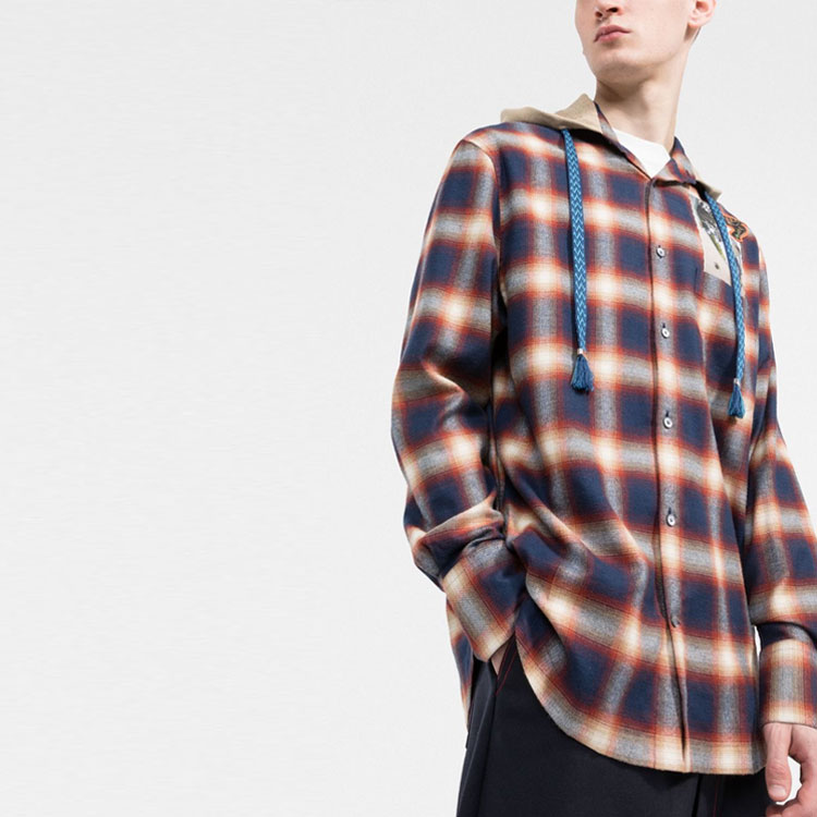 Purchase Camisa Roja con Capucha y Mangas Largas Lanvin FW21 Protección Solar Hombre. RM-SI0054-5156-H2129-90