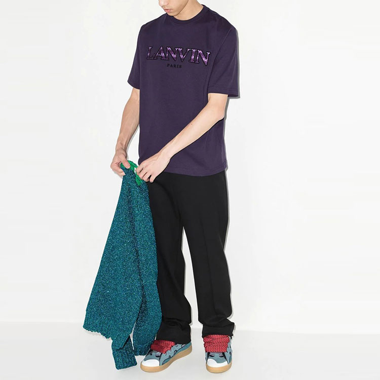 Lookbook Lanvin FW22 Ungu Crewneck Bercetak Huruf T-Shirt Lengan Pendek. RM-TS0005-J260-E22