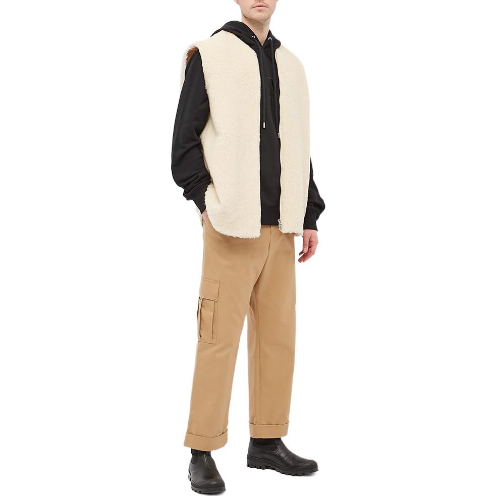 Lookbook Sudadera con Capucha Lanvin SS22 Logo Bordado Negro. RM-HO0001-J210-P22-10