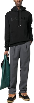 Sudadera Negra Lanvin SS23 con Letras en Relieve. RM-HO0001-J210-P2310 Lookbook Sudadera Negra Lanvin SS23 con Letras en Relieve. RM-HO0001-J210-P2310