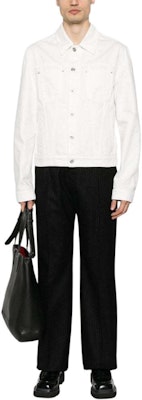 ランバン SS24 ホワイトデニムジャケット ロゴパッチ付き、シングル、リラックスフィット RM-JA0003-D076-P24 Lookbook ランバン SS24 ホワイトデニムジャケット ロゴパッチ付き、シングル、リラックスフィット RM-JA0003-D076-P24