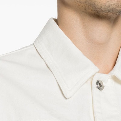 ランバン SS24 ホワイトデニムジャケット ロゴパッチ付き、シングル、リラックスフィット RM-JA0003-D076-P24 Details for ランバン SS24 ホワイトデニムジャケット ロゴパッチ付き、シングル、リラックスフィット RM-JA0003-D076-P24