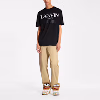 Lookbook Lanvin x Gallery Dept. Logo 寬鬆版型黑色圓領短袖T恤。 RU-TS0005-J090-E2110