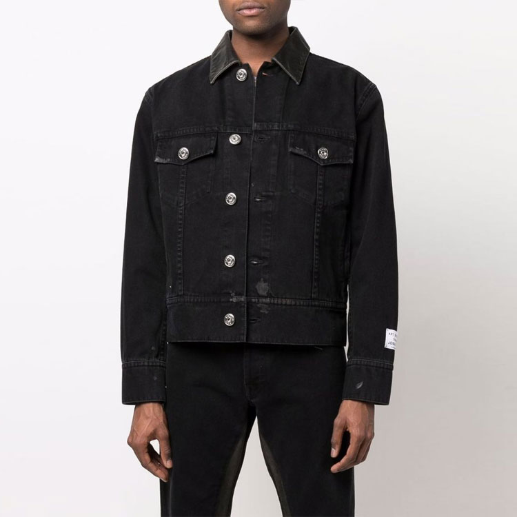 Lookbook Lanvin x Gallery Dept. SS22 黑色纽扣牛仔夹克外套. RM-JAG035-D013-P22S1