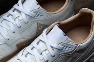 法国制造 Le Coq Sportif LCS R800 1611746 Shop 法国制造 Le Coq Sportif LCS R800 1611746