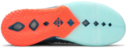 レブロン18 "ファミリー" (LeBron 18 "Family") CQ9283-300 Shop レブロン18 "ファミリー" (LeBron 18 "Family") CQ9283-300