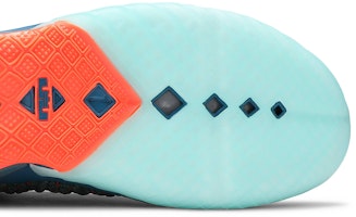 レブロン18 "ファミリー" (LeBron 18 "Family") CQ9283-300 Purchase レブロン18 "ファミリー" (LeBron 18 "Family") CQ9283-300