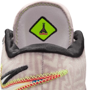 LeBron NXXT Genisus EP Zapatillas. HF0711-005 3