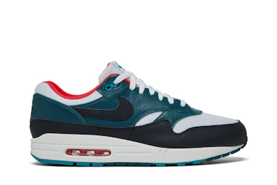 LeBron x Nike Air Max 1 'Liverpool' FB8914-100