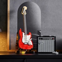 LEGO Ideas Fender Stratocaster Set 21329 Merah/Hitam LEGO_21329 Shop LEGO Ideas Fender Stratocaster Set 21329 Merah/Hitam LEGO_21329