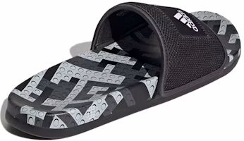 Shop LEGO x adidas Adilette 舒適拖鞋 '黑色核心' GW0822