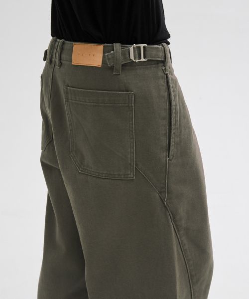Order LEIRE Curved Visor Washed Pants [Charcoal] L26SPPA02002