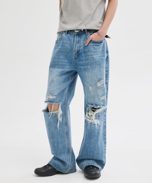 Sizing LEIRE Distressed Flare Denim Pants [Light Blue] L26SMPA02301