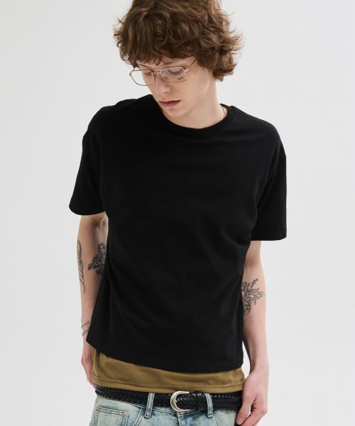 Shop LEIRE Essential Crop T-Shirt [Black] L25sMTS00307