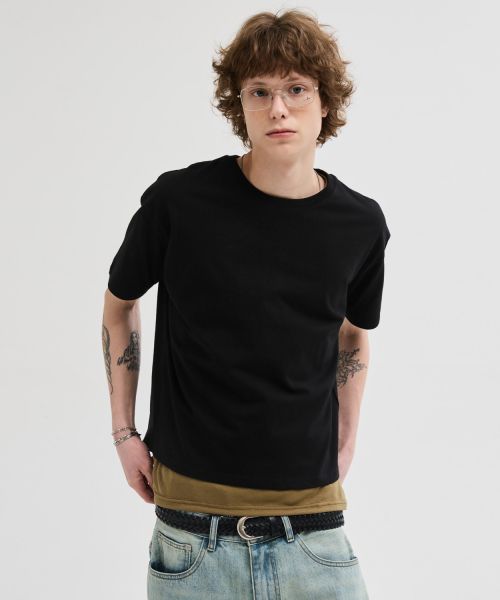 Purchase LEIRE Essential Crop T-Shirt [Black] L25sMTS00307