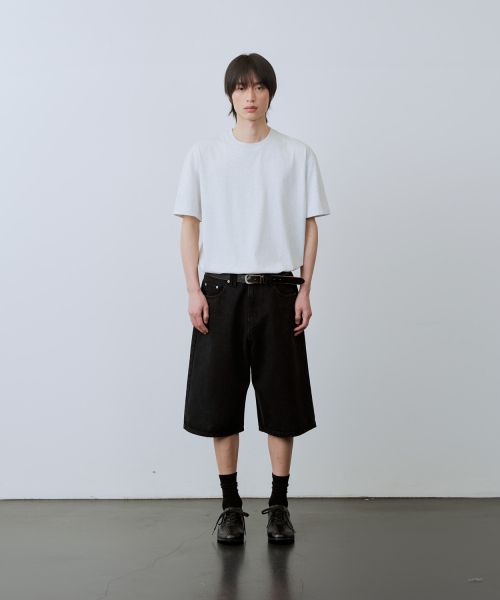 Details for LEIRE 日常百慕大牛仔短裤 [黑色] L24FWHP00101