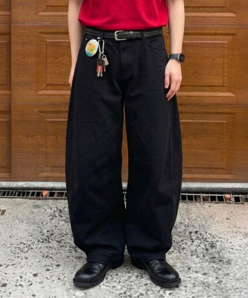LEIRE Everyday Curved Denim Pants [Black] L25SPPA00301