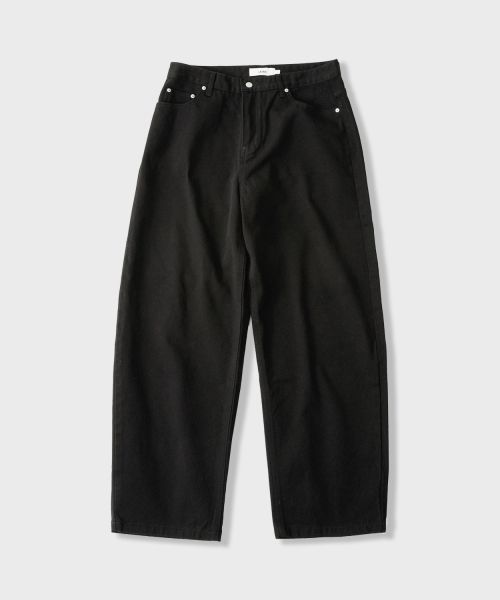 Lookbook LEIRE Everyday Curved Denim Pants [Black] L25SPPA00301