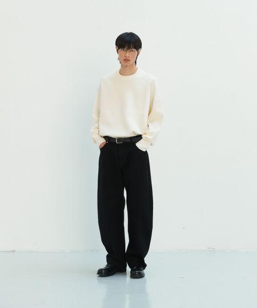 Details for LEIRE Everyday Curved Denim Pants [Black] L25SPPA00301