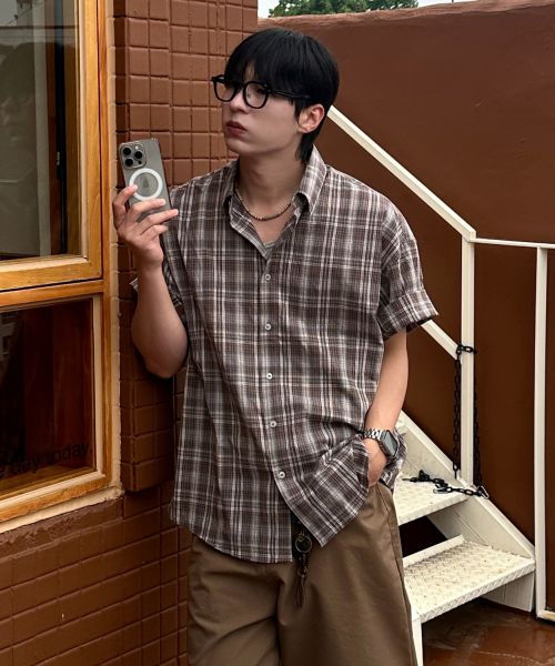 Order LEIRE Wrinkle Seersucker Check Short Sleeve Shirt [Khaki] L25SMSH00202