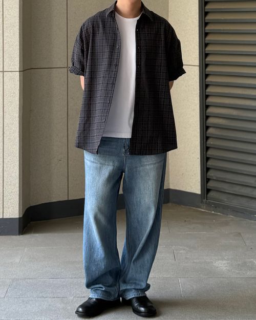 Order LEIRE Wrinkle Seersucker Checkered Short Sleeve Shirt [Charcoal] L25SMSH00201